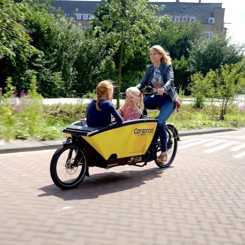 Cargoroo electric cargo bike in winter